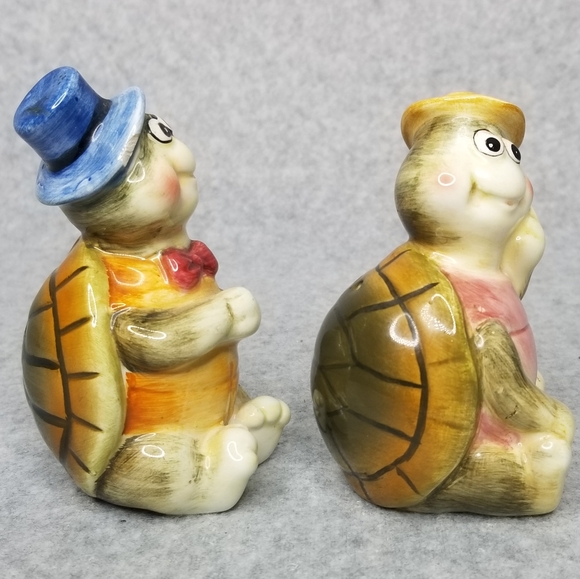 Vintage Mr&Mrs Turtle Top‎ Hat Salt and Pepper Shakers Set - Picture 5 of 14